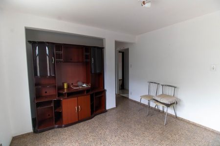 Casa à venda com 72m², 2 quartos e sem vaga Casa à venda com 72m², 2 quartos e sem vagaSala