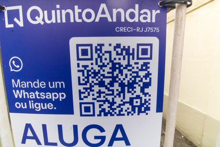 Casa à venda com 72m², 2 quartos e sem vaga Casa à venda com 72m², 2 quartos e sem vagaPlaquinha