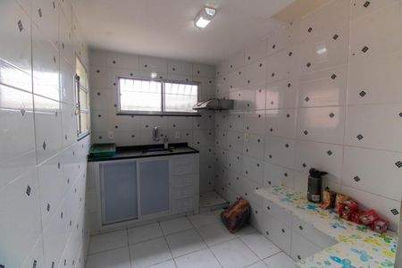 Casa à venda com 72m², 2 quartos e sem vaga Casa à venda com 72m², 2 quartos e sem vagaCozinha
