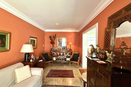 Casa à venda com 500m², 3 quartos e 2 vagas