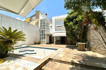 Casa à venda com 500m², 3 quartos e 2 vagas