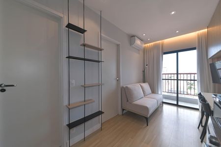 Sala - Cozinha Integrada de apartamento para alugar com 1 quarto, 35m² em Jardim das Acacias, São Paulo