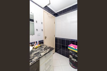 Apartamento à venda com 146m², 3 quartos e 1 vaga Apartamento à venda com 146m², 3 quartos e 1 vagaBanheiro Social