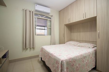 Casa para alugar com 150m², 3 quartos e 6 vagas Casa para alugar com 150m², 3 quartos e 6 vagasQuarto 1