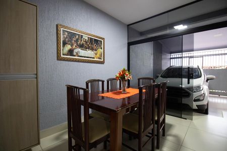 Casa para alugar com 150m², 3 quartos e 6 vagas Casa para alugar com 150m², 3 quartos e 6 vagasSala 2