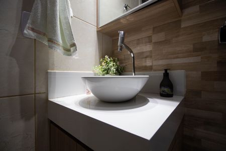 Casa para alugar com 150m², 3 quartos e 6 vagas Casa para alugar com 150m², 3 quartos e 6 vagasBanheiro Social