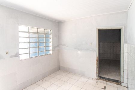 Sala de casa à venda com 2 quartos, 300m² em Parque Novo Mundo, São Paulo