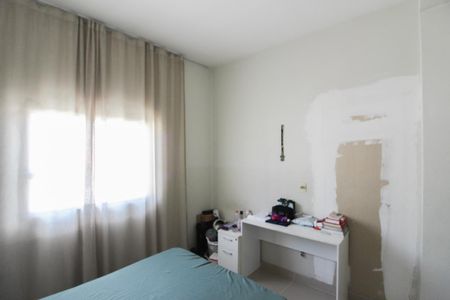 Quarto 1 de casa para alugar com 3 quartos, 90m² em Minas Caixa, Belo Horizonte
