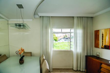 Apartamento à venda com 3 quartos, 64m² em Serrano, Belo Horizonte