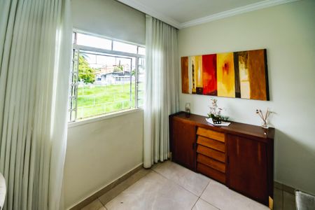 Apartamento à venda com 3 quartos, 64m² em Serrano, Belo Horizonte