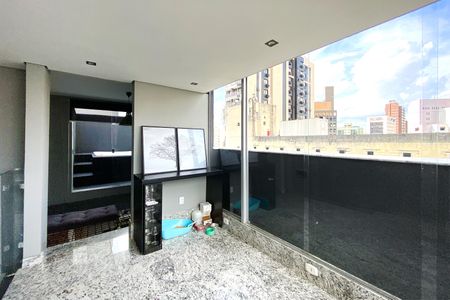 Apartamento à venda com 117m², 3 quartos e 2 vagas Apartamento à venda com 117m², 3 quartos e 2 vagasSala de Estar