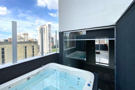 Apartamento à venda com 117m², 3 quartos e 2 vagas Apartamento à venda com 117m², 3 quartos e 2 vagasHidromassagem