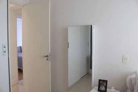 Apartamento à venda com 97m², 3 quartos e 2 vagasQuarto 1