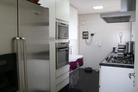 Apartamento à venda com 97m², 3 quartos e 2 vagasCozinha