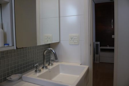 Apartamento à venda com 97m², 3 quartos e 2 vagasBanheiro 2