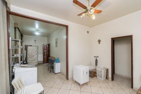 Casa frente - Sala de casa à venda com 5 quartos, 300m² em Brás de Pina, Rio de Janeiro