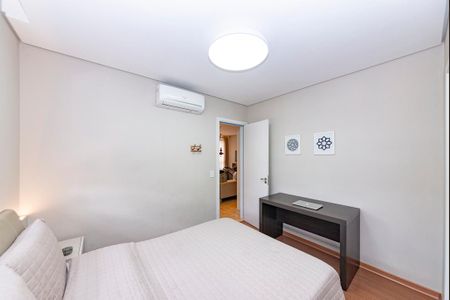 Apartamento para alugar com 116m², 2 quartos e 3 vagasSuíte