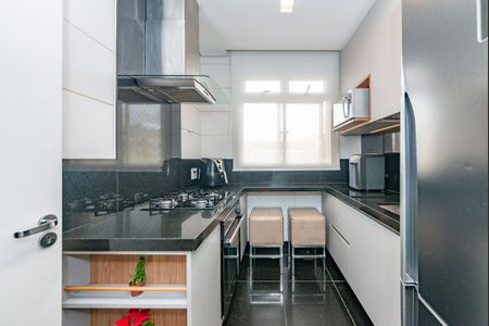 Apartamento para alugar com 116m², 2 quartos e 3 vagasCozinha