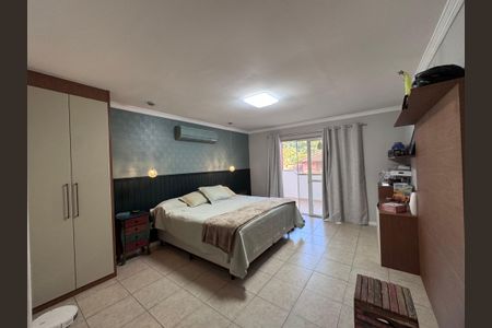 Casa de condomínio para alugar com 310m², 4 quartos e 1 vaga Casa de condomínio para alugar com 310m², 4 quartos e 1 vagaSuíte 1