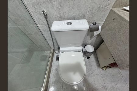 Casa de condomínio para alugar com 310m², 4 quartos e 1 vaga Casa de condomínio para alugar com 310m², 4 quartos e 1 vagaSuíte 2 - Banheiro