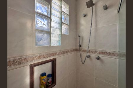 Casa de condomínio para alugar com 310m², 4 quartos e 1 vaga Casa de condomínio para alugar com 310m², 4 quartos e 1 vagaSuíte 3 - Banheiro