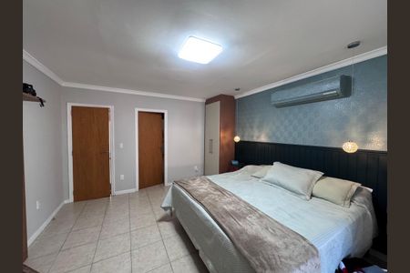 Casa de condomínio para alugar com 310m², 4 quartos e 1 vaga Casa de condomínio para alugar com 310m², 4 quartos e 1 vagaSuíte 1