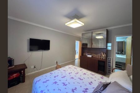 Casa de condomínio para alugar com 310m², 4 quartos e 1 vaga Casa de condomínio para alugar com 310m², 4 quartos e 1 vagaSuíte 2