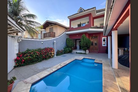 Casa de condomínio para alugar com 310m², 4 quartos e 1 vaga Casa de condomínio para alugar com 310m², 4 quartos e 1 vagaÁrea externa