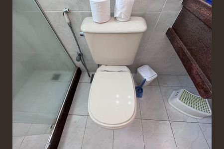 Casa de condomínio para alugar com 310m², 4 quartos e 1 vaga Casa de condomínio para alugar com 310m², 4 quartos e 1 vagaSuíte 3 - Banheiro