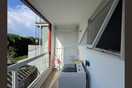 Casa de condomínio para alugar com 310m², 4 quartos e 1 vaga Casa de condomínio para alugar com 310m², 4 quartos e 1 vagaÁrea de Serviço