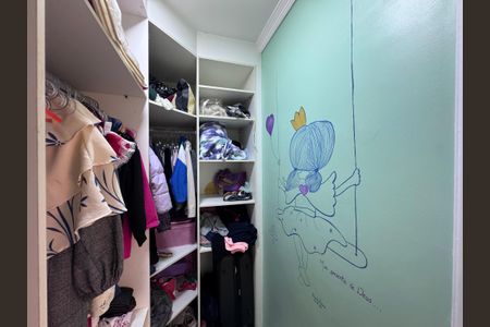 Casa de condomínio para alugar com 310m², 4 quartos e 1 vaga Casa de condomínio para alugar com 310m², 4 quartos e 1 vagaSuíte 3 - Closet