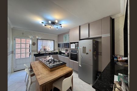 Casa de condomínio para alugar com 310m², 4 quartos e 1 vaga Casa de condomínio para alugar com 310m², 4 quartos e 1 vagaCozinha