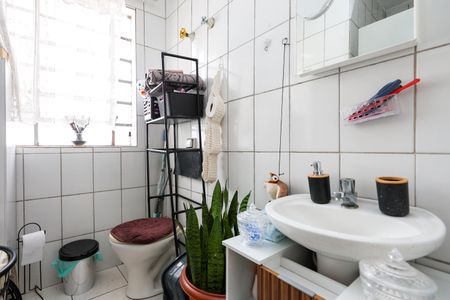 Casa à venda com 118m², 2 quartos e 1 vagaBanheiro