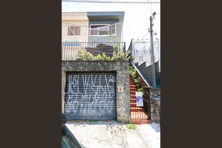 Casa à venda com 118m², 2 quartos e 1 vagaFachada