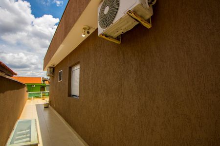 Casa à venda com 224m², 3 quartos e 2 vagasVaranda do quarto 1