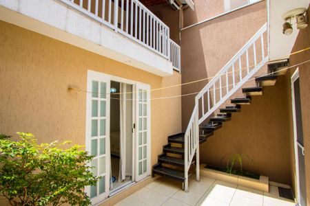 Casa à venda com 224m², 3 quartos e 2 vagasQuintal