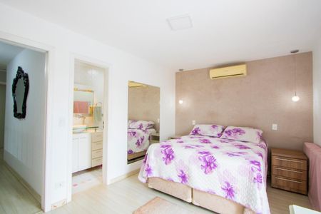 Casa à venda com 224m², 3 quartos e 2 vagasQuarto 1 - Suíte