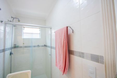 Casa à venda com 224m², 3 quartos e 2 vagasBanheiro do quarto 1