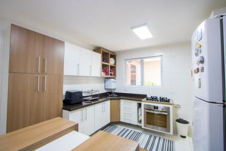 Casa à venda com 224m², 3 quartos e 2 vagasCozinha