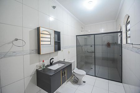 Casa à venda com 137m², 3 quartos e 3 vagasBanheiro