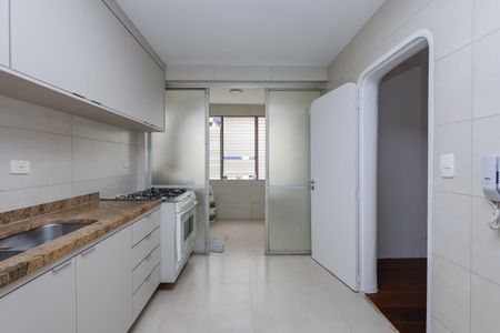 Apartamento para alugar com 110m², 2 quartos e 2 vagas Apartamento para alugar com 110m², 2 quartos e 2 vagasCozinha