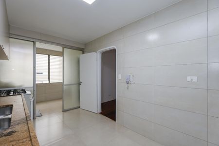 Apartamento para alugar com 110m², 2 quartos e 2 vagas Apartamento para alugar com 110m², 2 quartos e 2 vagasCozinha