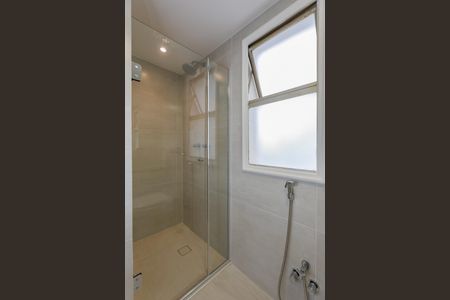 Apartamento para alugar com 110m², 2 quartos e 2 vagas Apartamento para alugar com 110m², 2 quartos e 2 vagasBanheiro da Suíte