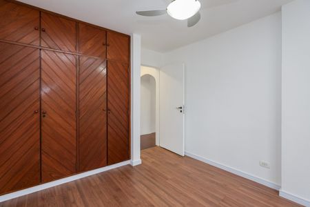 Apartamento para alugar com 110m², 2 quartos e 2 vagas Apartamento para alugar com 110m², 2 quartos e 2 vagasQuarto 2