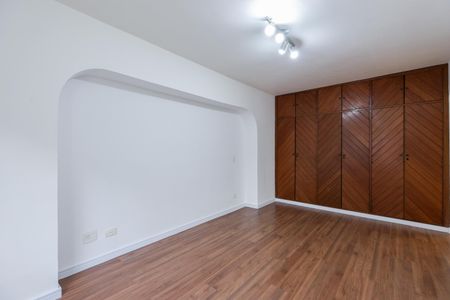 Apartamento para alugar com 110m², 2 quartos e 2 vagas Apartamento para alugar com 110m², 2 quartos e 2 vagasSuíte