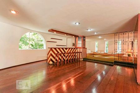 Apartamento para alugar com 110m², 2 quartos e 2 vagas Apartamento para alugar com 110m², 2 quartos e 2 vagasÁrea comum - Salão de festas