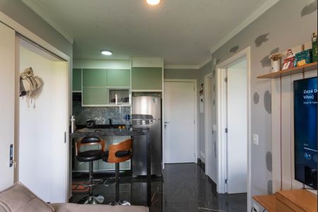 Sala de apartamento para alugar com 2 quartos, 47m² em Jardim Ipaussurama, Campinas