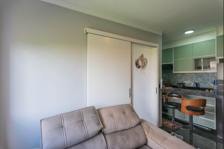 Sala de apartamento para alugar com 2 quartos, 47m² em Jardim Ipaussurama, Campinas