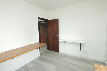 Apartamento à venda com 95m², 2 quartos e 1 vagaQuarto 2