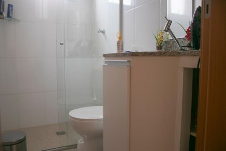 Apartamento à venda com 141m², 2 quartos e 3 vagasBanheiro da Suíte